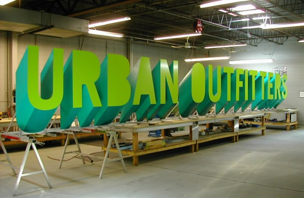 urban-outfitters-shop.jpg